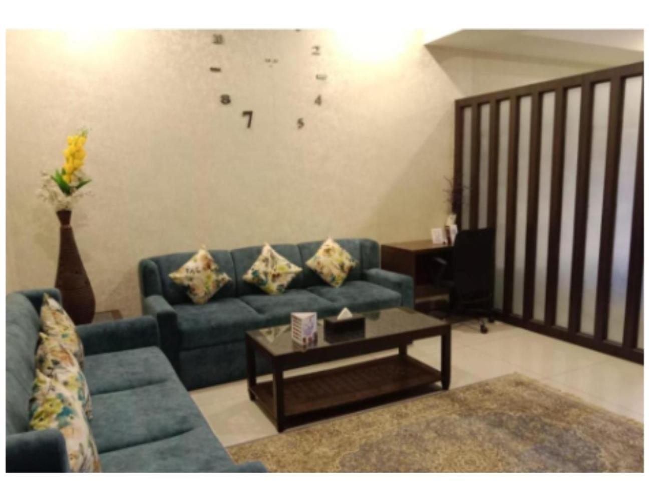 Solista, Homestay *