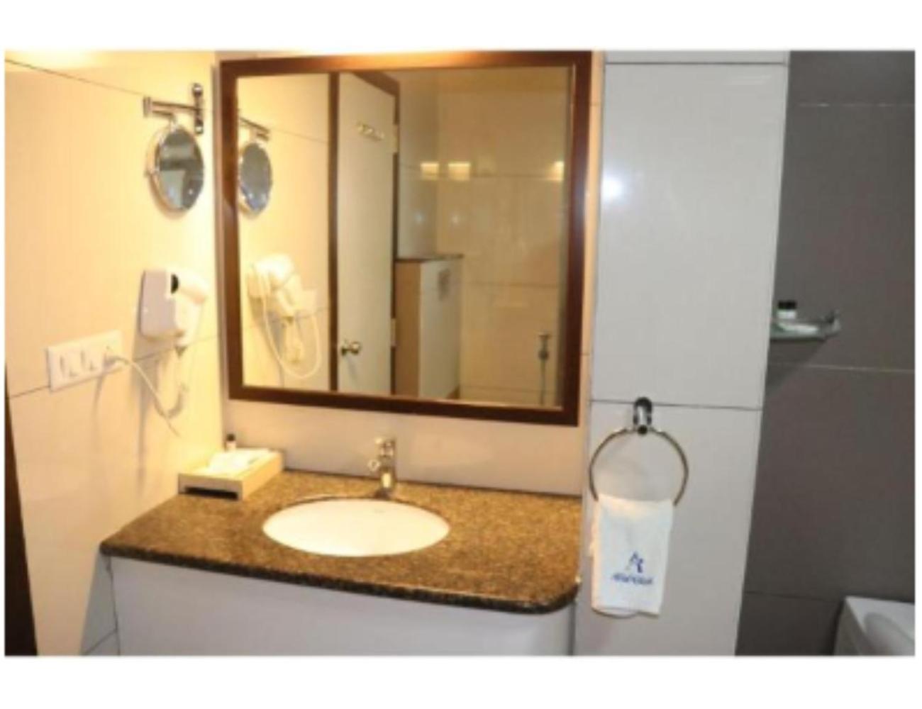 Solista, Homestay